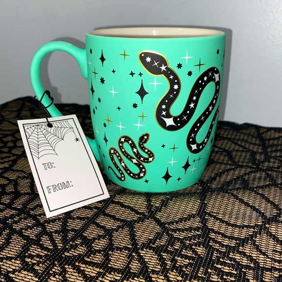 Cobwebs & Cauldrons Matte Snake Neon Green Halloween Mug NWT - Picture 2 of 3